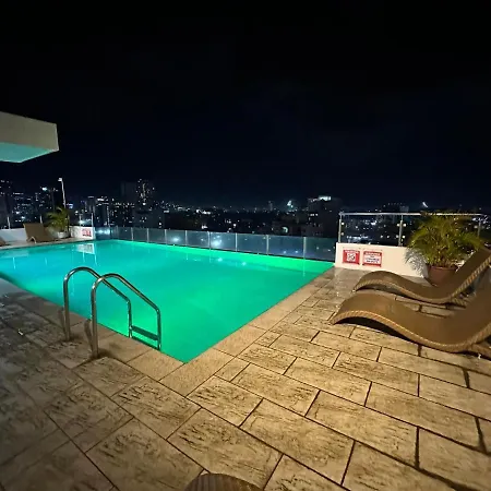 Chillhauz W/Pool & Wifi Apartment