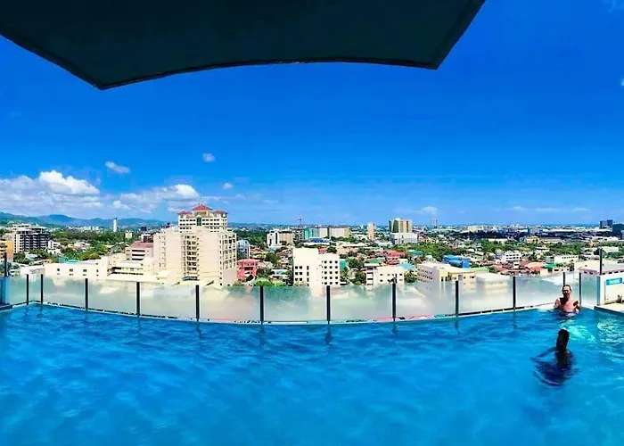 Chillhauz W/pool & Wifi アパート